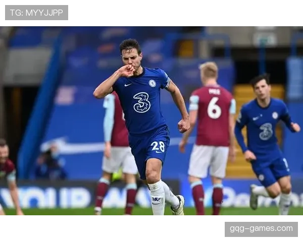 英超新星达伦·莫克闪耀赛场，助球队逆转取胜状态回暖