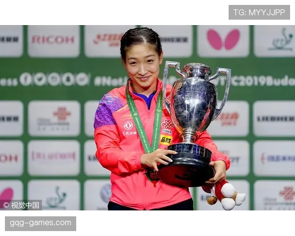 刘诗雯退役后每天喝三杯手冲咖啡，家里咖啡机比奖杯还多